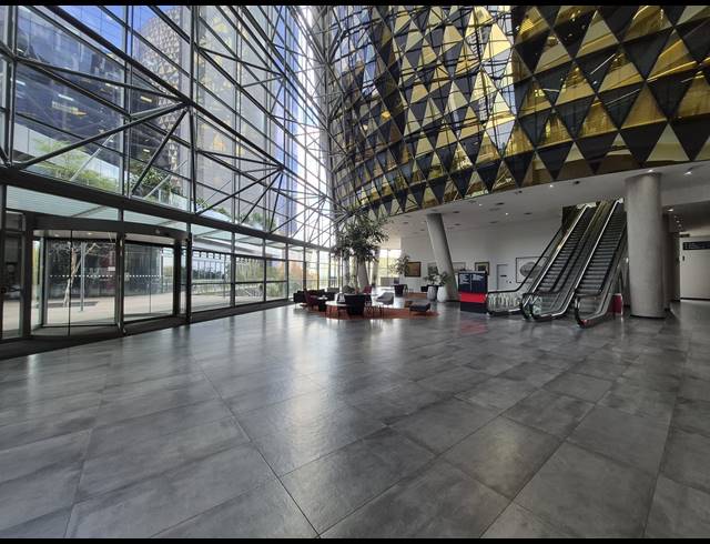 1,254M² OFFICE TO LET IN SANDTON CENTRAL